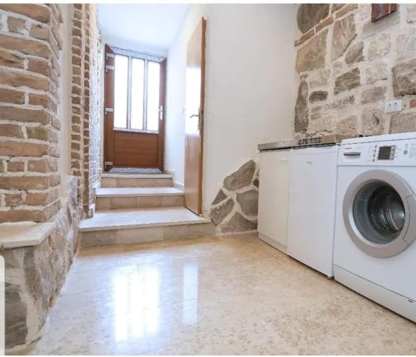Zane Appartement Split Buitenkant foto
