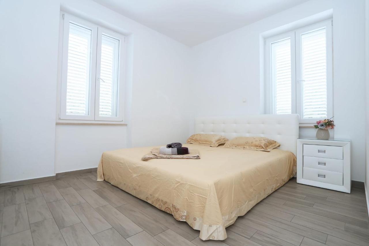 Zane Appartement Split Buitenkant foto